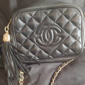 Chanel classic shoulder bag